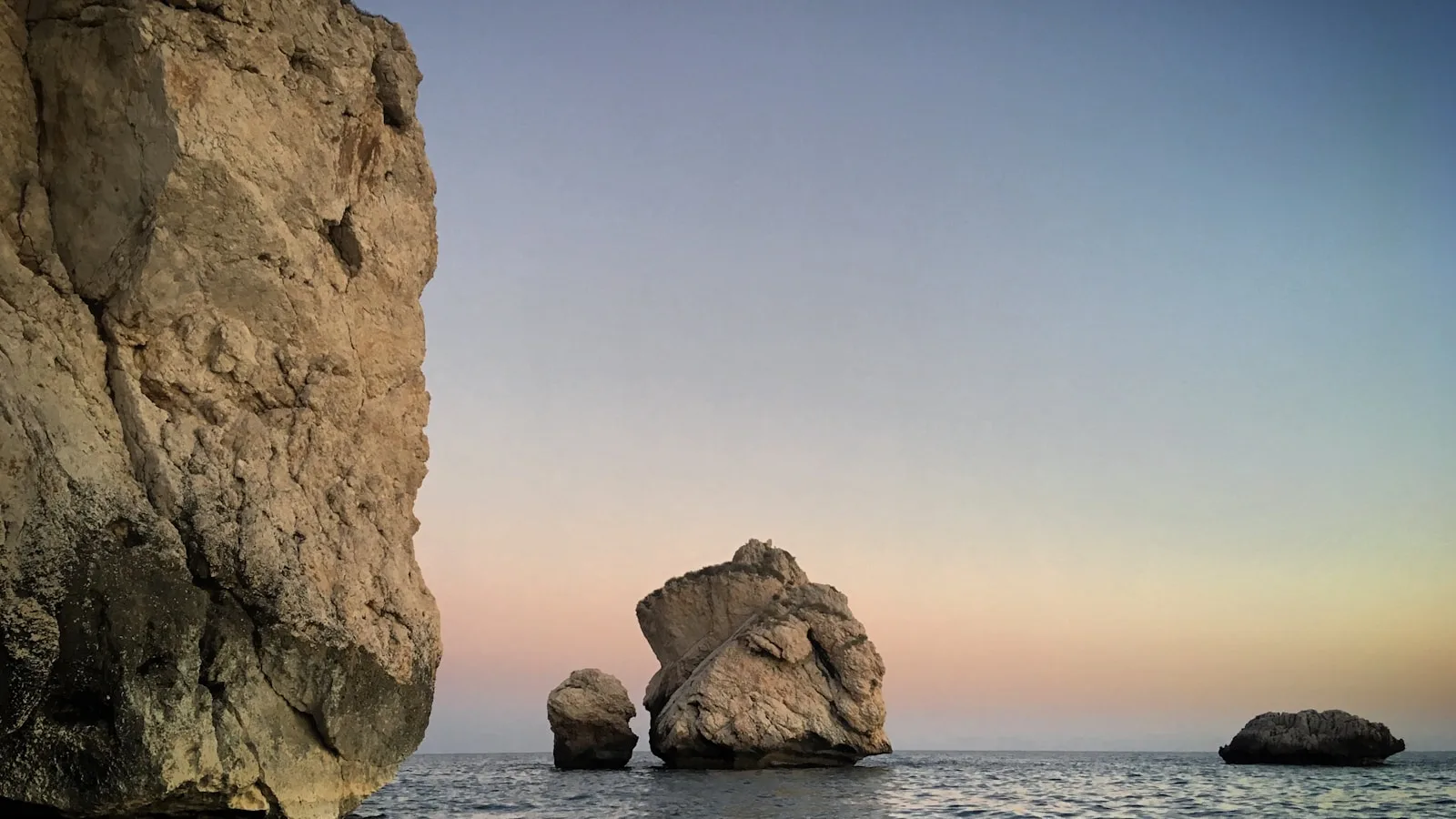 Le Rocher d'Aphrodite — Petra tou Romiou